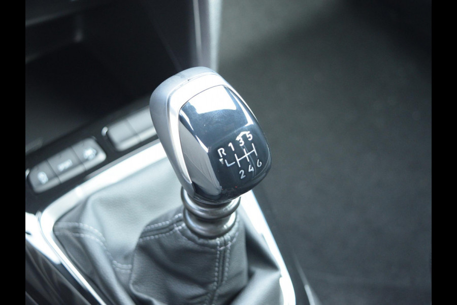 Opel Corsa 1.2 Turbo Yes