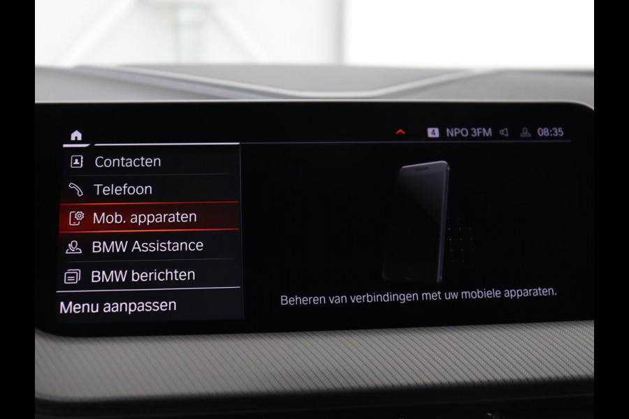 BMW 1-serie 118i M Sport | Panoramadak | Stoelverwarming | Harman/Kardon | Camera | Live Cockpit | Carplay | Sfeerverlichting | Sportstoelen | Full LED | Navigatie | Half leder | Park Assist | Climate control