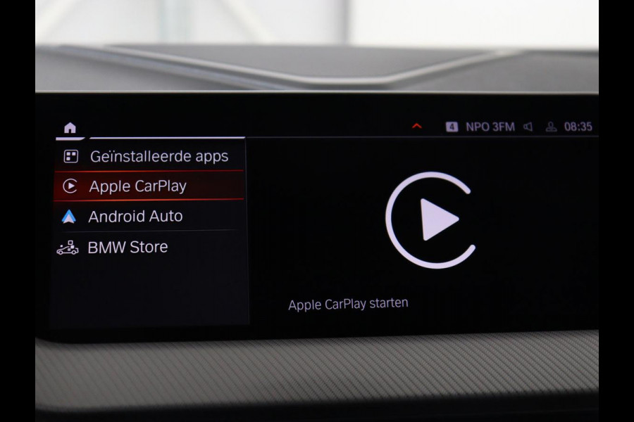 BMW 1-serie 118i M Sport | Panoramadak | Stoelverwarming | Harman/Kardon | Camera | Live Cockpit | Carplay | Sfeerverlichting | Sportstoelen | Full LED | Navigatie | Half leder | Park Assist | Climate control