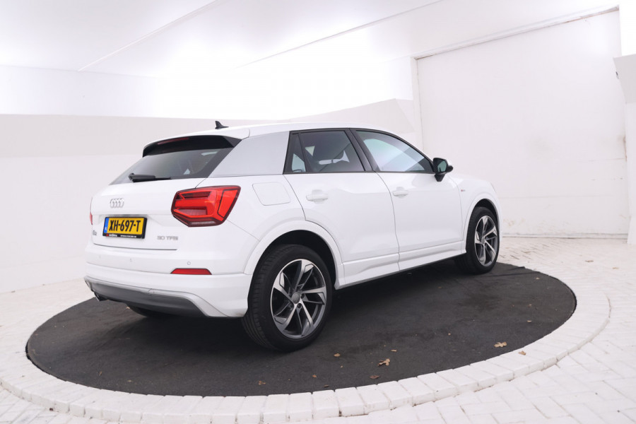 Audi Q2 30 TFSI Sport S-line! Leer, Alles in kleur!