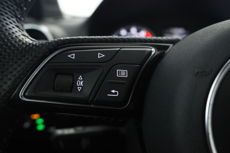 Audi Q2 30 TFSI Sport S-line! Leer, Alles in kleur!