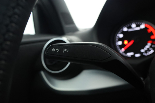 Audi Q2 30 TFSI Sport S-line! Leer, Alles in kleur!