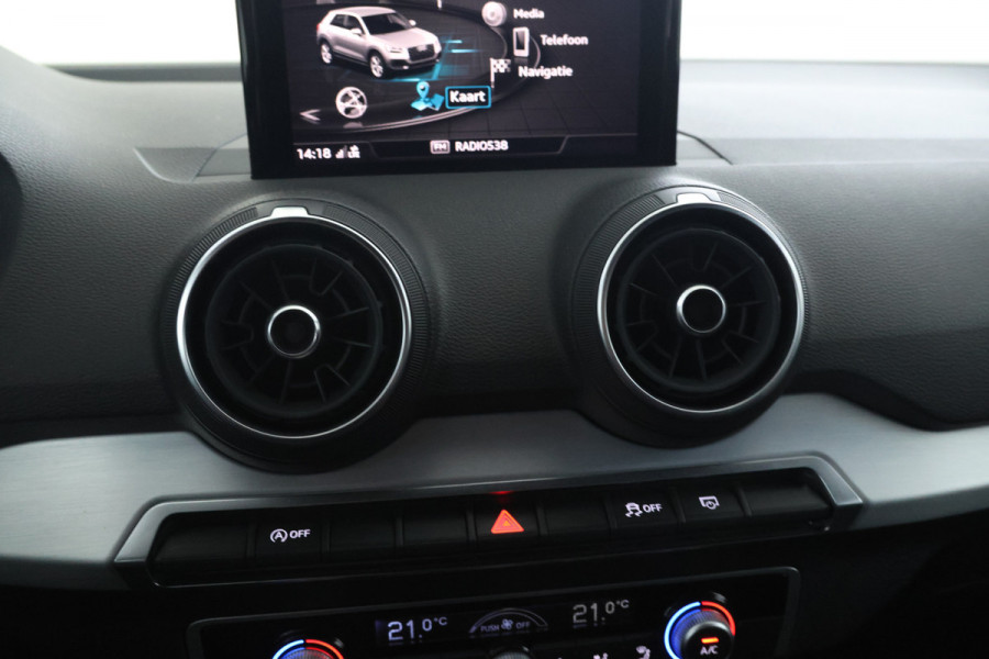 Audi Q2 30 TFSI Sport S-line! Leer, Alles in kleur!