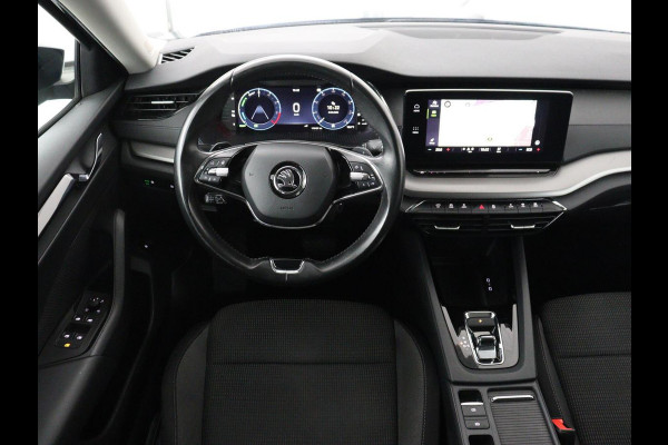 Škoda Octavia 1.4 TSI iV PHEV Business Edition | Adaptive cruise | Stuurverwarming | Carplay | Navigatie | Parkeerhulp | Full LED | Climate control | Digital Cockpit | Bluetooth | Plug In