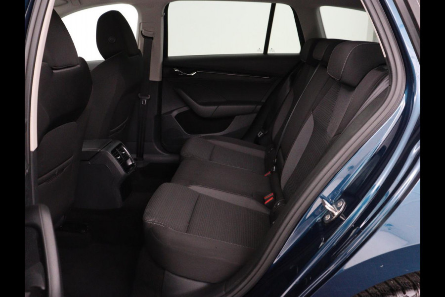 Škoda Octavia 1.4 TSI iV PHEV Business Edition | Adaptive cruise | Stuurverwarming | Carplay | Navigatie | Parkeerhulp | Full LED | Climate control | Digital Cockpit | Bluetooth | Plug In