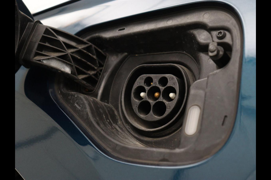 Škoda Octavia 1.4 TSI iV PHEV Business Edition | Adaptive cruise | Stuurverwarming | Carplay | Navigatie | Parkeerhulp | Full LED | Climate control | Digital Cockpit | Bluetooth | Plug In