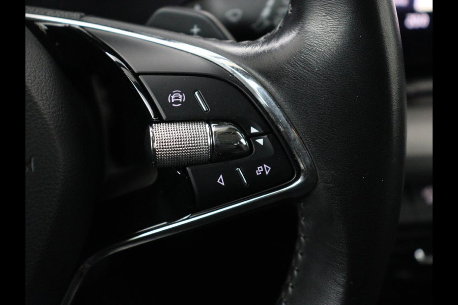 Škoda Octavia 1.4 TSI iV PHEV Business Edition | Adaptive cruise | Stuurverwarming | Carplay | Navigatie | Parkeerhulp | Full LED | Climate control | Digital Cockpit | Bluetooth | Plug In