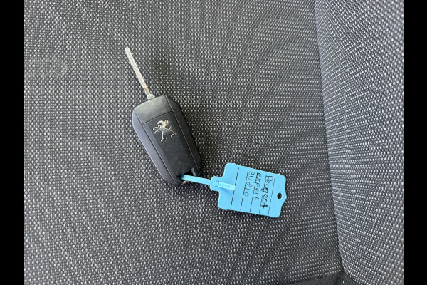 Peugeot e-Expert 75kWh L3H1 330km WLTP 92.9% (SOH) 136PK Snelladen Dubbele Schuif Carplay Climate Control Camera Cruise Control Parkeersensoren