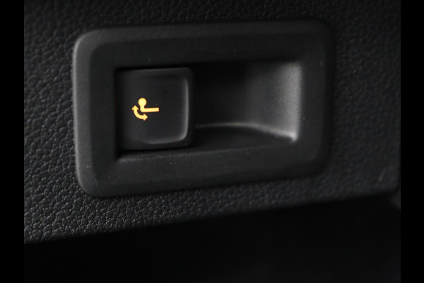 Škoda Kamiq 1.0 TSI Business Edition | Stoelverwarming | Virtual Cockpit | Carplay | Navigatie | Parkeerhulp | Full LED | Climate control | Cruise control