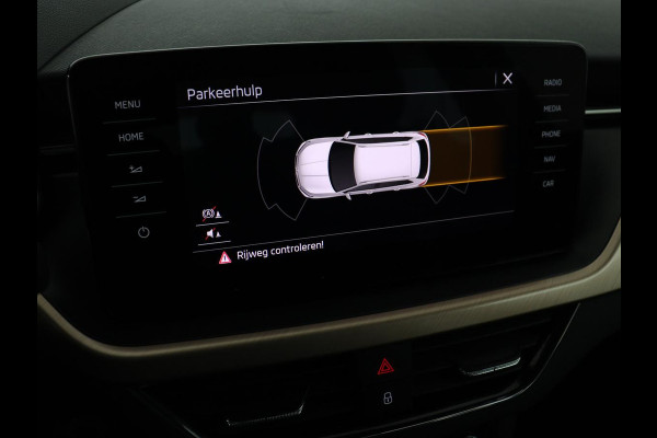 Škoda Kamiq 1.0 TSI Business Edition | Stoelverwarming | Virtual Cockpit | Carplay | Navigatie | Parkeerhulp | Full LED | Climate control | Cruise control