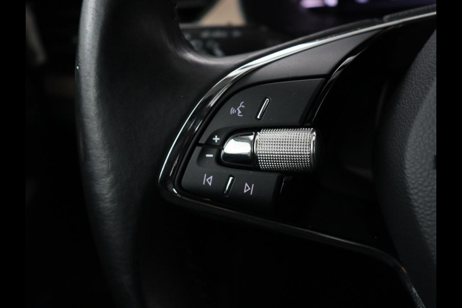Škoda Kamiq 1.0 TSI Business Edition | Stoelverwarming | Virtual Cockpit | Carplay | Navigatie | Parkeerhulp | Full LED | Climate control | Cruise control