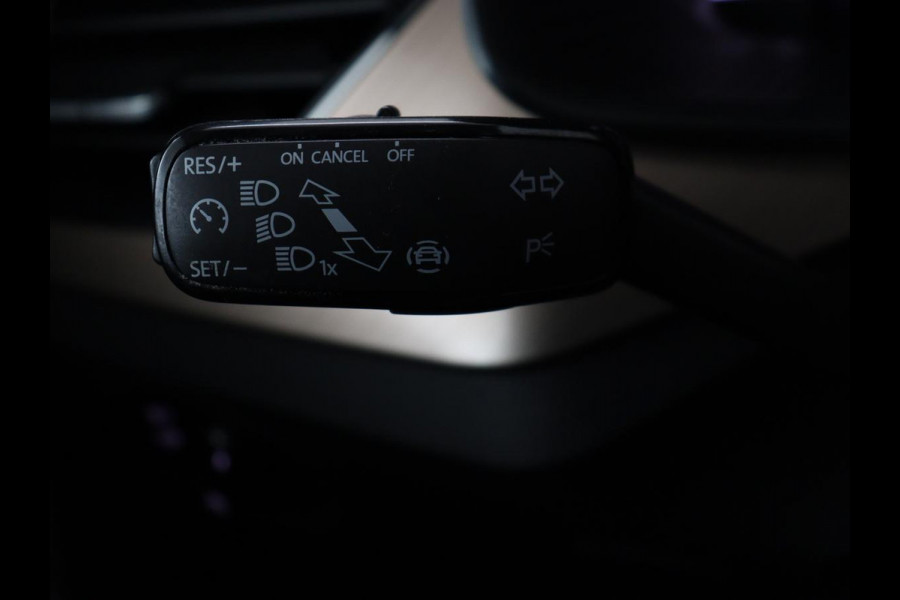 Škoda Kamiq 1.0 TSI Business Edition | Stoelverwarming | Virtual Cockpit | Carplay | Navigatie | Parkeerhulp | Full LED | Climate control | Cruise control