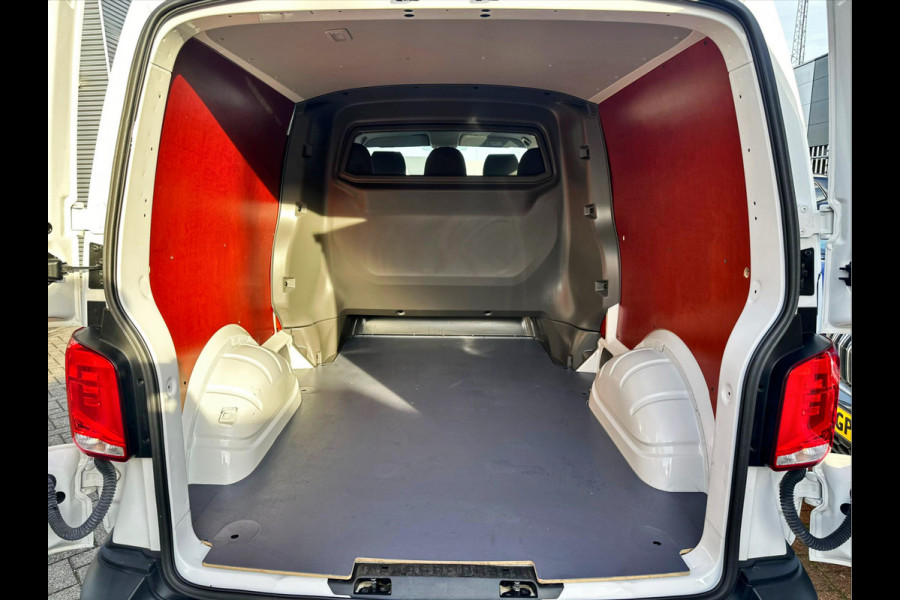Volkswagen Transporter Dubbel Cabine L2H1 2.0 TDI 110pk Comfortline  / 5-persoons