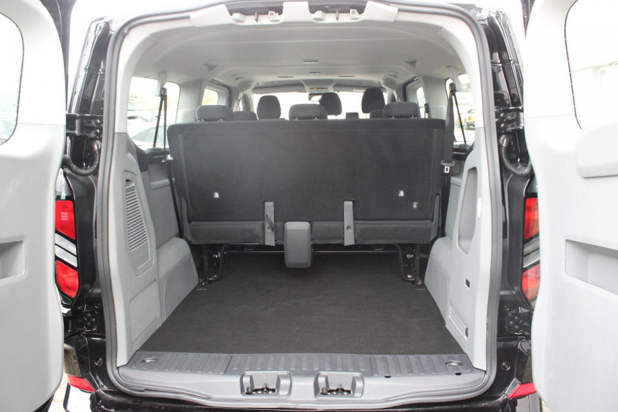 Ford Transit Custom 340 2.5 PHEV L2H1 Limited 233pk | Kombi | Incl. BTW/BPM | Dubbele zijschuifdeur | Privacy Glass | Inklapbare trekhaak | 17 inch lichtmetalen velgen | Driver Assistance Pack Premium | Verwarmbaar stuurwiel
