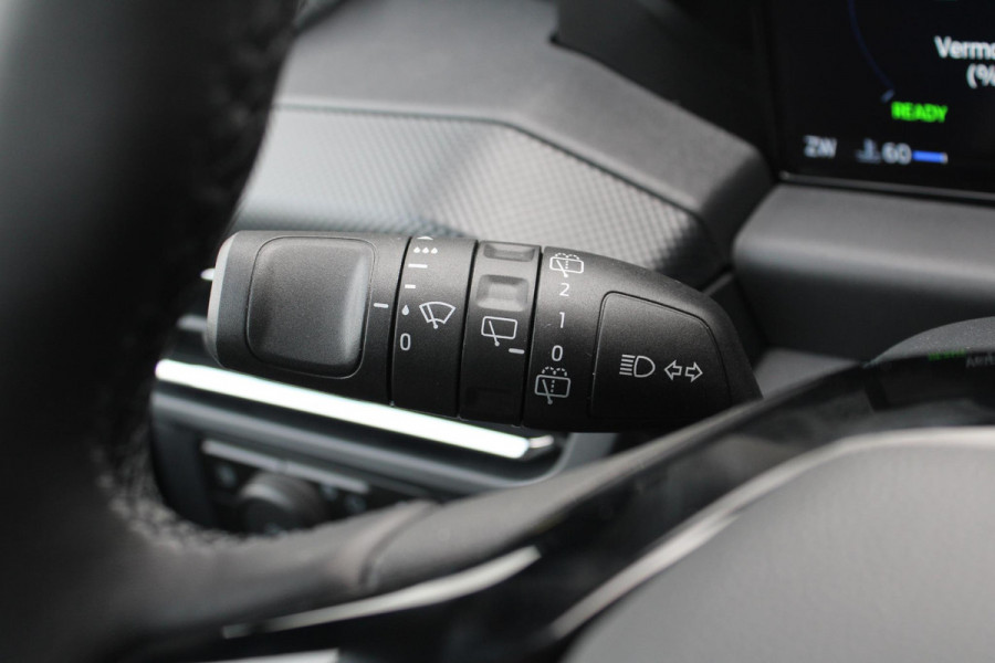 Ford Transit Custom 340 2.5 PHEV L2H1 Limited 233pk | Kombi | Incl. BTW/BPM | Dubbele zijschuifdeur | Privacy Glass | Inklapbare trekhaak | 17 inch lichtmetalen velgen | Driver Assistance Pack Premium | Verwarmbaar stuurwiel