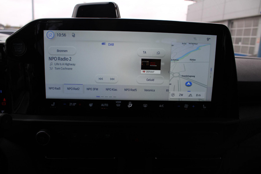 Ford Transit Custom 340 2.5 PHEV L2H1 Limited 233pk | Kombi | Incl. BTW/BPM | Dubbele zijschuifdeur | Privacy Glass | Inklapbare trekhaak | 17 inch lichtmetalen velgen | Driver Assistance Pack Premium | Verwarmbaar stuurwiel