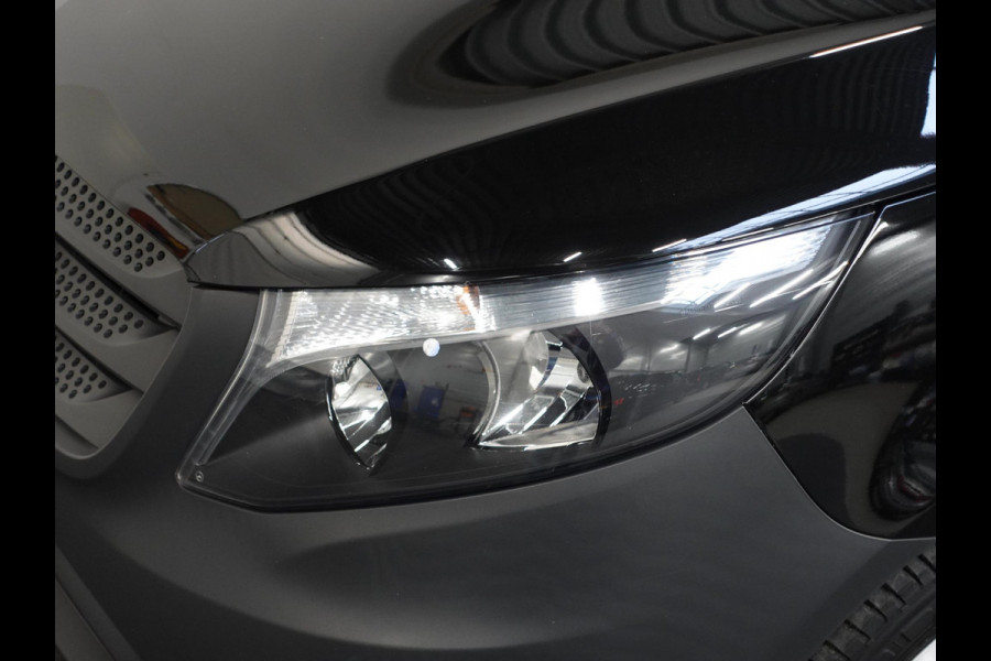 Mercedes-Benz Vito 111 CDI Functional Lang L2 Trekhaak Airco Navigatie Cruise control Parkeersensoren