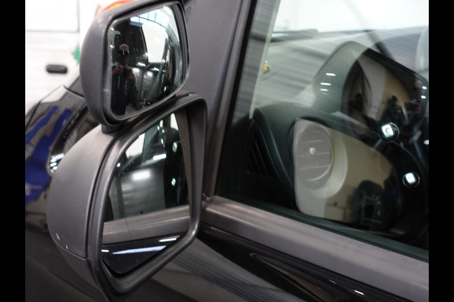 Mercedes-Benz Vito 111 CDI Functional Lang L2 Trekhaak Airco Navigatie Cruise control Parkeersensoren