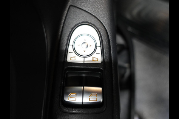 Mercedes-Benz Vito 111 CDI Functional Lang L2 Trekhaak Airco Navigatie Cruise control Parkeersensoren