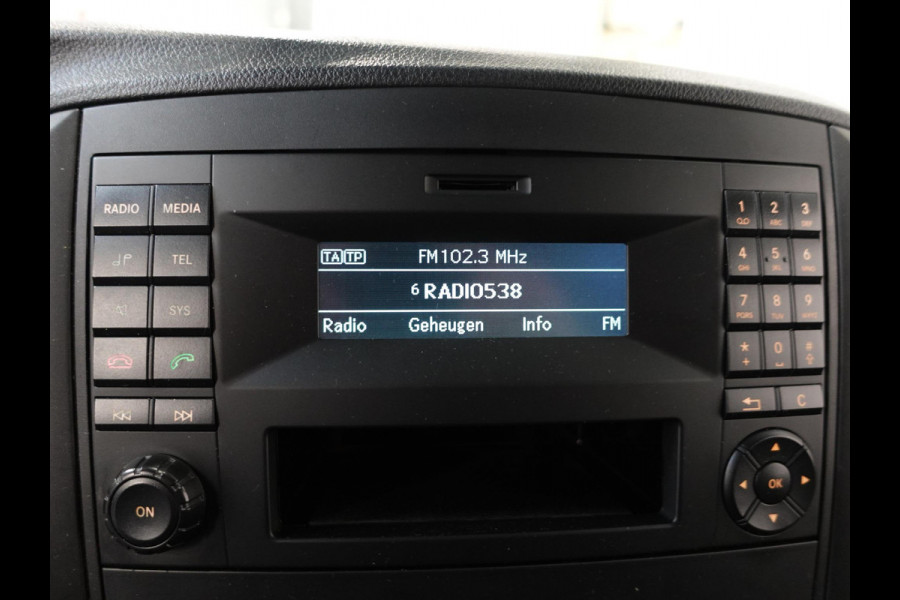 Mercedes-Benz Vito 111 CDI Functional Lang L2 Trekhaak Airco Navigatie Cruise control Parkeersensoren