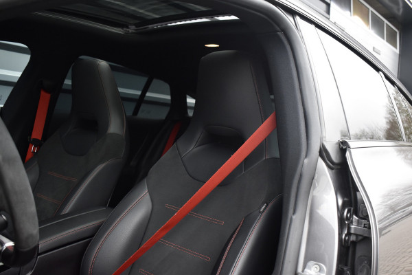 Mercedes-Benz CLA-Klasse AMG 45 S 4MATIC+ 421pk Shooting Brake | Pano | ACC | Burmester | 360 Camera | Multibeam LED | AMG Night Pack |