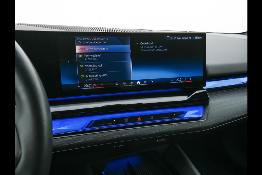 BMW i5 Touring eDrive40 84 kWh M-Sportpack [ 3-Fase ] (INCL.BTW) *HEAD-UP | LEATHER | FULL-LED | BOWERS&WILKINS | MEMORY-PACK | TOP-VIEW | BLINDSPOT | KEYLESS | WIDESCREEN-DIGI-COCKPIT | HEATED/VENTILATED-SPORTSEATS | PRIVACY-GLASS | NAVI-FULLMA