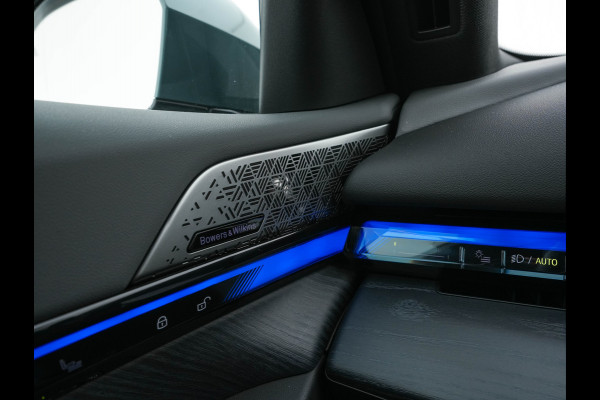 BMW i5 Touring eDrive40 84 kWh M-Sportpack [ 3-Fase ] (INCL.BTW) *HEAD-UP | LEATHER | FULL-LED | BOWERS&WILKINS | MEMORY-PACK | TOP-VIEW | BLINDSPOT | KEYLESS | WIDESCREEN-DIGI-COCKPIT | HEATED/VENTILATED-SPORTSEATS | PRIVACY-GLASS | NAVI-FULLMA