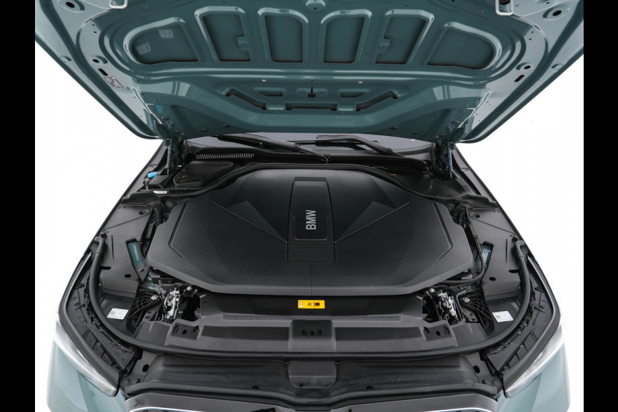 BMW i5 Touring eDrive40 84 kWh M-Sportpack [ 3-Fase ] (INCL.BTW) *HEAD-UP | LEATHER | FULL-LED | BOWERS&WILKINS | MEMORY-PACK | TOP-VIEW | BLINDSPOT | KEYLESS | WIDESCREEN-DIGI-COCKPIT | HEATED/VENTILATED-SPORTSEATS | PRIVACY-GLASS | NAVI-FULLMA