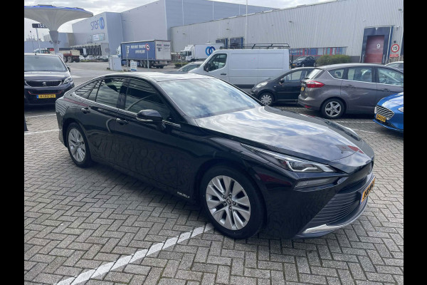 Toyota Mirai Dynamic / camera/ stoelverwarming / BTW auto