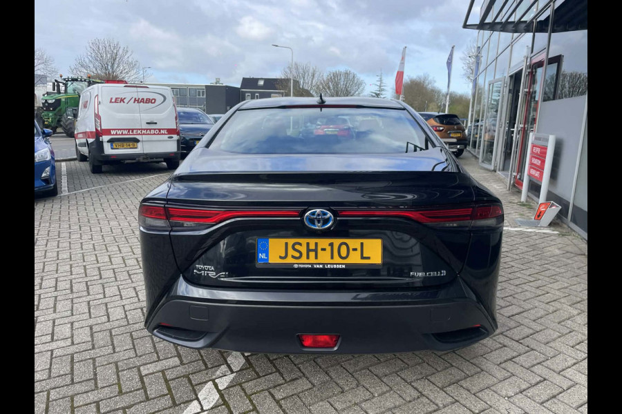 Toyota Mirai Dynamic / camera/ stoelverwarming / BTW auto