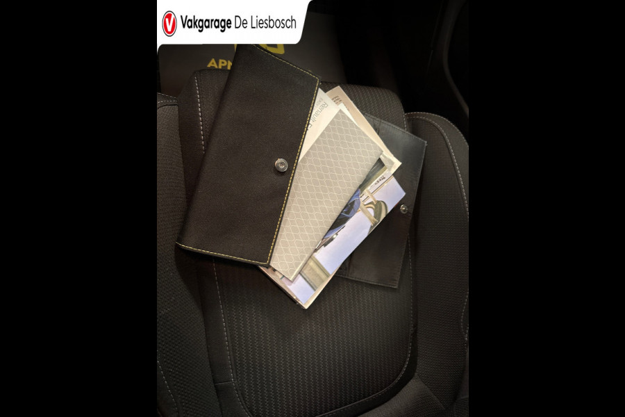 Renault Mégane Estate 1.6 E-Tech Plug-In Hybrid 160 Business Zen / stoel en stuurverwarming / camera / navigatie