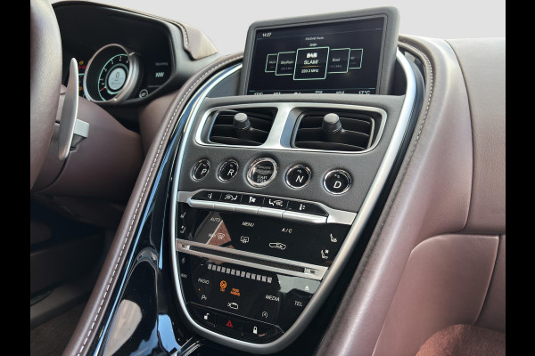 Aston Martin DB11 4.0 V8