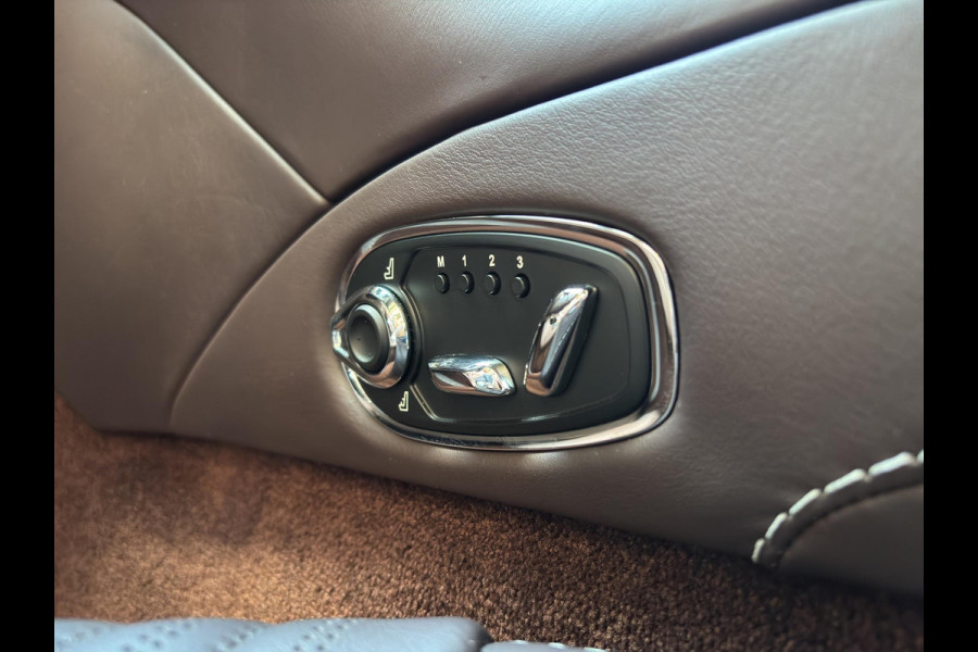 Aston Martin DB11 4.0 V8