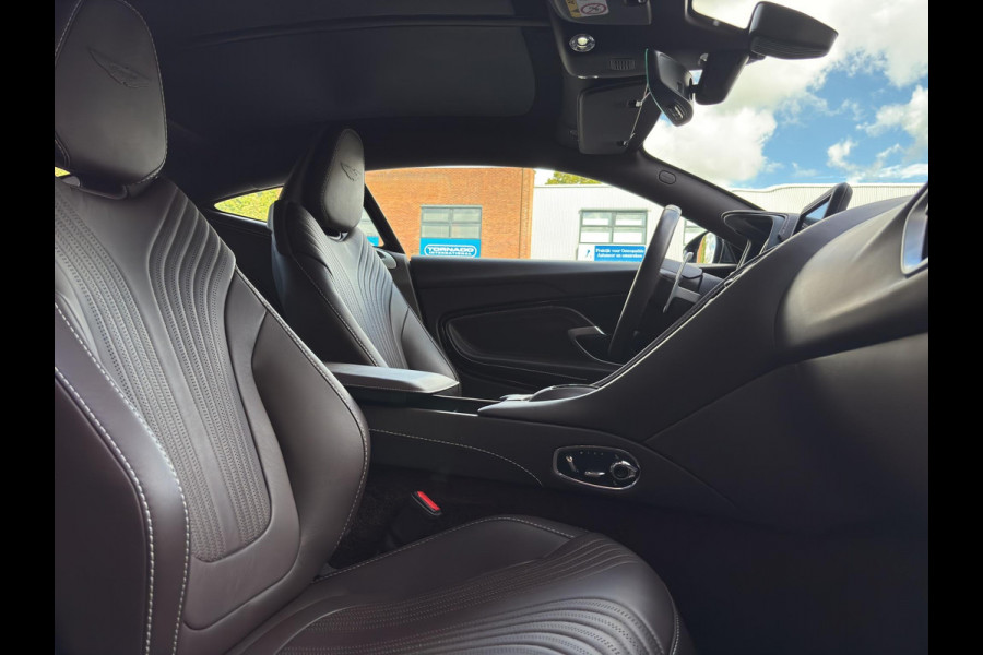 Aston Martin DB11 4.0 V8