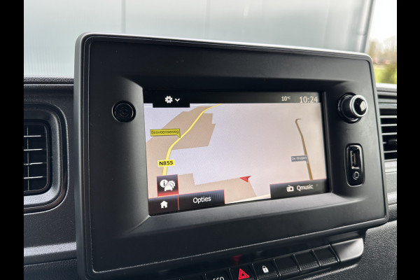 Renault Master T35 2.3 dCi 136 PK / L2H2 / 1e EIG. / 43.914 KM / TREKHAAK / AIRCO / NAVI / 2.500 KG AHG