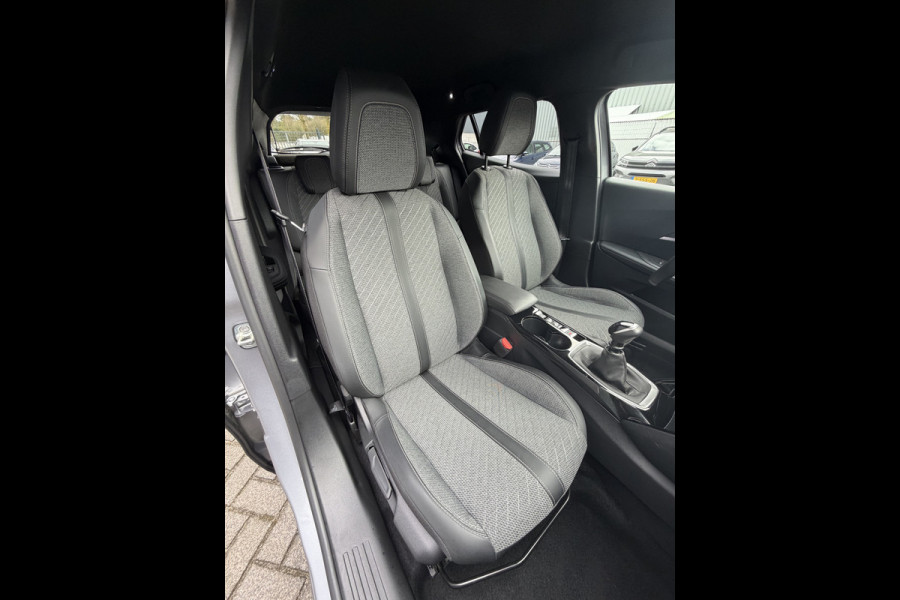 Peugeot 2008 100pk Allure Pack (360gr Camera - Keyless Entry - Adaptieve Cruise Controle - LED - Parkeersensoren V+A - Automatische Airco - 3