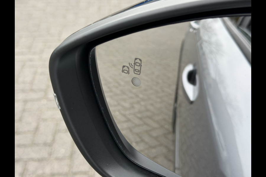 Peugeot 2008 100pk Allure Pack (360gr Camera - Keyless Entry - Adaptieve Cruise Controle - LED - Parkeersensoren V+A - Automatische Airco - 3