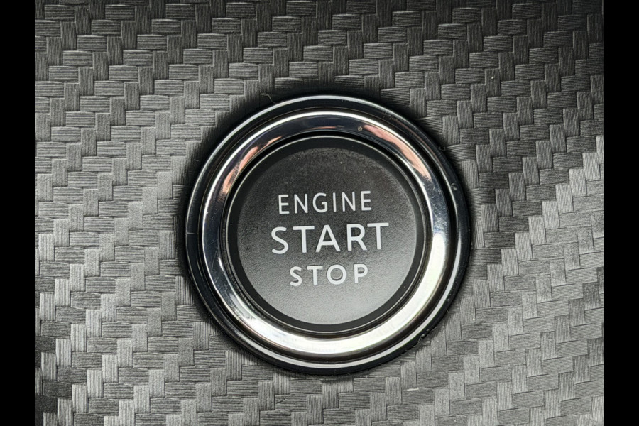 Peugeot 2008 100pk Allure Pack (360gr Camera - Keyless Entry - Adaptieve Cruise Controle - LED - Parkeersensoren V+A - Automatische Airco - 3