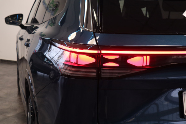 Volkswagen Tayron 1.5 eHybrid R-Line Edition ACC PDC Panoramadak 272PK!