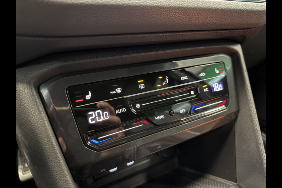 Volkswagen Tiguan 1.4 TSI eHybrid R-Line Business+ PDC NAVI ACC IQ Light Panoramadak ! 2e Paasdag geopend van 12.00 tot 17:00u !