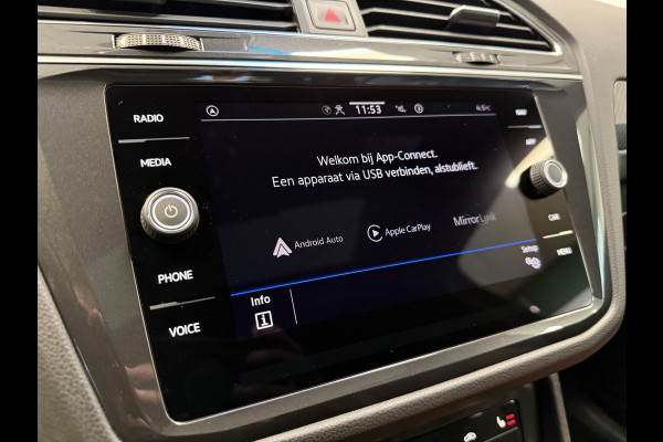 Volkswagen Tiguan 1.4 TSI eHybrid R-Line Business+ PDC NAVI ACC IQ Light Panoramadak ! 2e Paasdag geopend van 12.00 tot 17:00u !