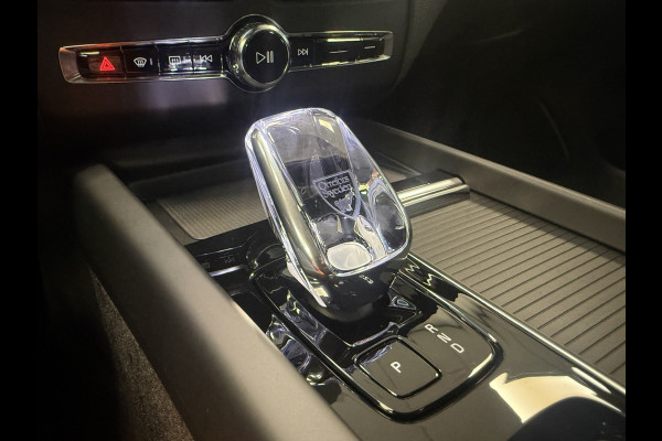 Volvo XC60 2.0 T8 Plug-in hybrid AWD Ultra Black Edition Luchtvering Harman & Kardon