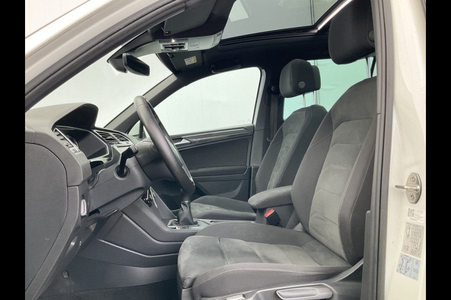 Volkswagen Tiguan 1.5 TSI R-Line Business Pano Carplay Massage Stoelverw Adap.Cruise Digitaal Vol opties!
