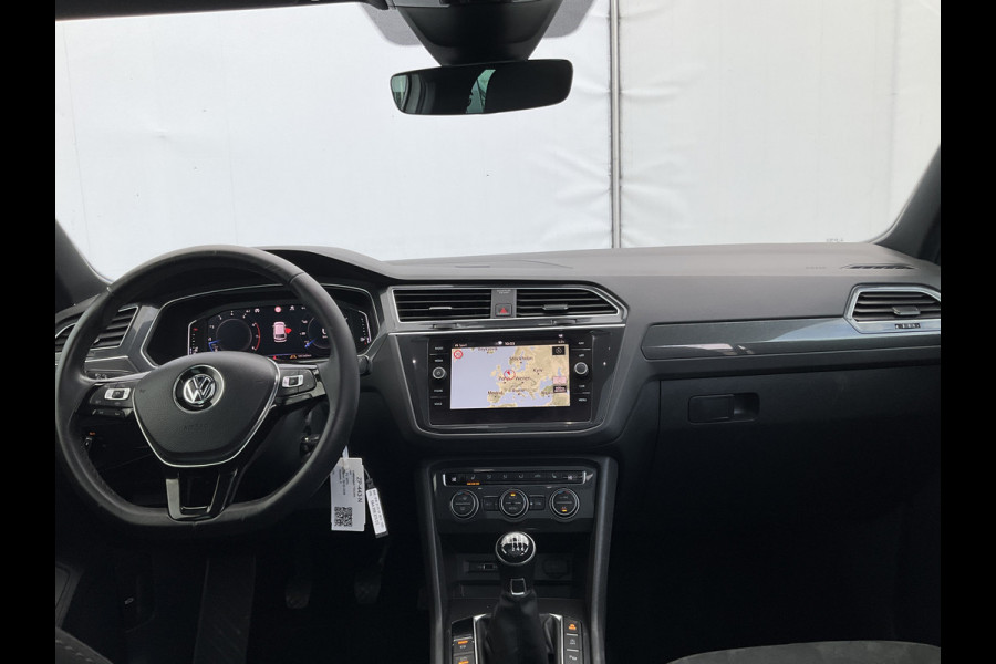 Volkswagen Tiguan 1.5 TSI R-Line Business Pano Carplay Massage Stoelverw Adap.Cruise Digitaal Vol opties!