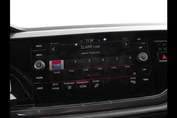 Volkswagen Polo 2.0 TSI GTI 200 PK | Navigatie | Climate control | Adaptieve cruise control | Digital dashboard | Parkeersensoren | Camera | Stoelverwarming | Apple Carplay/ Android Auto | LED | Lichtmetalen velgen