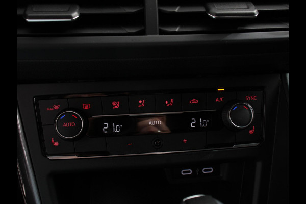 Volkswagen Polo 2.0 TSI GTI 200 PK | Navigatie | Climate control | Adaptieve cruise control | Digital dashboard | Parkeersensoren | Camera | Stoelverwarming | Apple Carplay/ Android Auto | LED | Lichtmetalen velgen