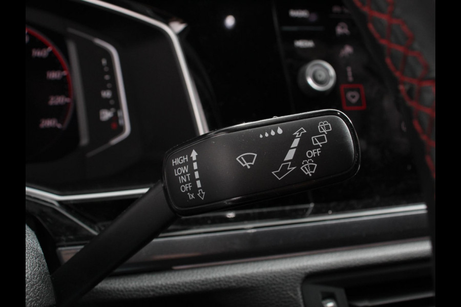Volkswagen Polo 2.0 TSI GTI 200 PK | Navigatie | Climate control | Adaptieve cruise control | Digital dashboard | Parkeersensoren | Camera | Stoelverwarming | Apple Carplay/ Android Auto | LED | Lichtmetalen velgen