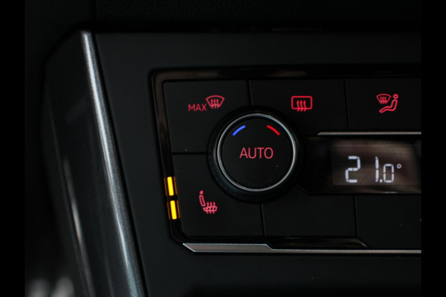 Volkswagen Polo 2.0 TSI GTI 200 PK | Navigatie | Climate control | Adaptieve cruise control | Digital dashboard | Parkeersensoren | Camera | Stoelverwarming | Apple Carplay/ Android Auto | LED | Lichtmetalen velgen