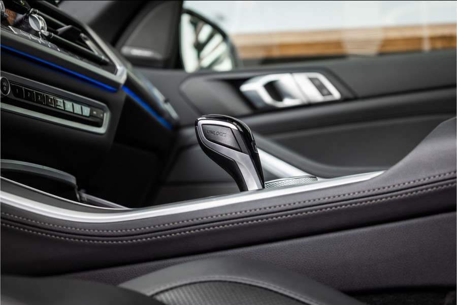 BMW X5 xDrive45e High Executive - M Sport | Panorama | Laser | H&K | Memory | Luchtvering