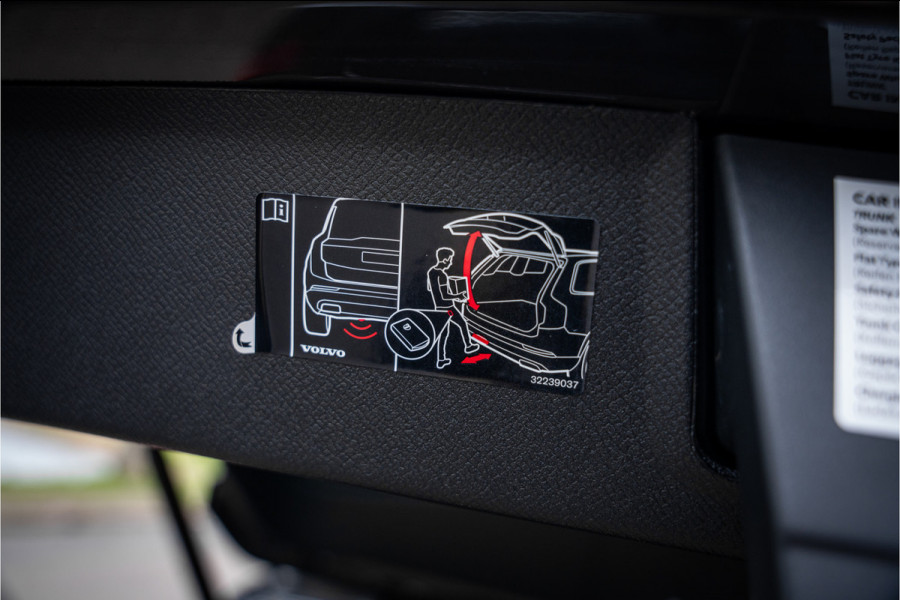 Volvo XC90 2.0 T8 Recharge AWD Plus Bright ** Ventilatie ** Luchtvering ** Panodak ** B&W